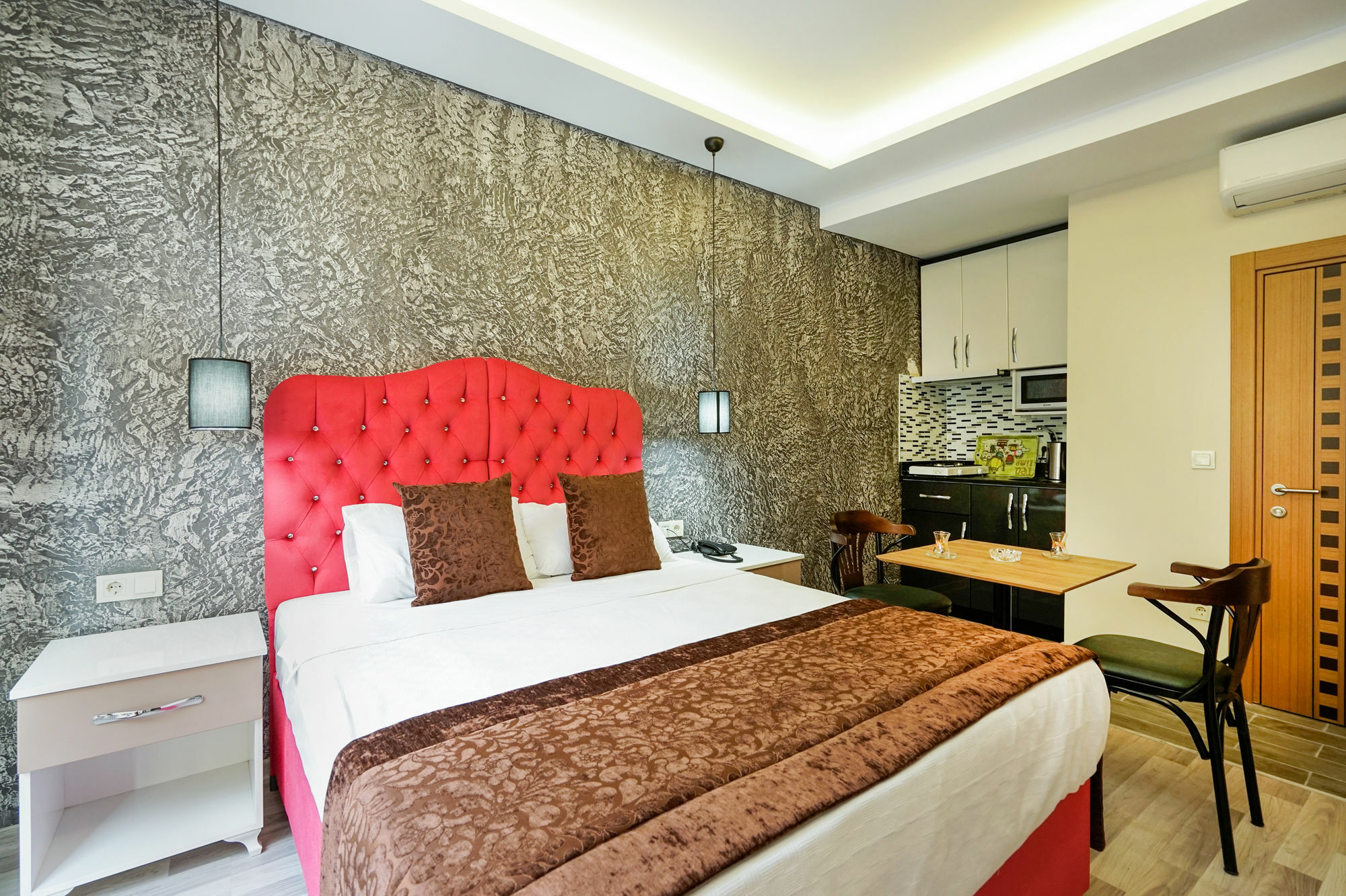 Taksim Celebi Residence Истанбул Екстериор снимка